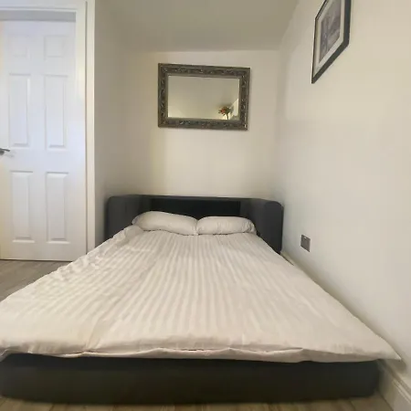 公寓 Lodge Apartment 都柏林